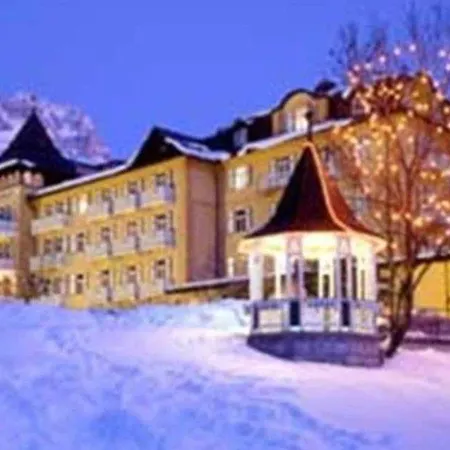 Szálloda Miramonti Majestic Grand 5*